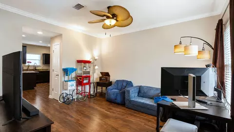 Living - 820 Staten Dr, Murfreesboro, TN 37128 photo 1 of 1