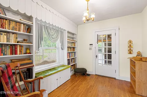 Entry Way - 679 N Wright Rd, Alcoa, TN 37701 photo 1 of 1