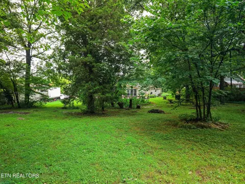 Exterior - 679 N Wright Rd, Alcoa, TN 37701 photo 3 of 11