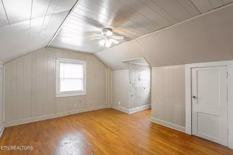 Bedroom - 679 N Wright Rd, Alcoa, TN 37701 photo 2 of 3