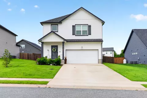 2422 Bucklin Dr, Clarksville, TN 37042