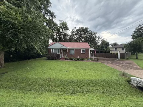 2113 Geneiva Dr, Nashville, TN 37216