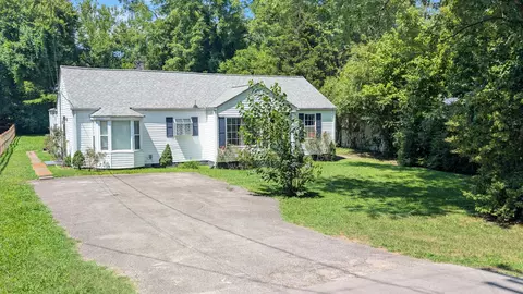76 E Thompson Ln, Nashville, TN 37211