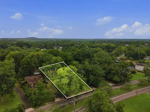 1521 Riverside Dr, Nashville, TN 37206