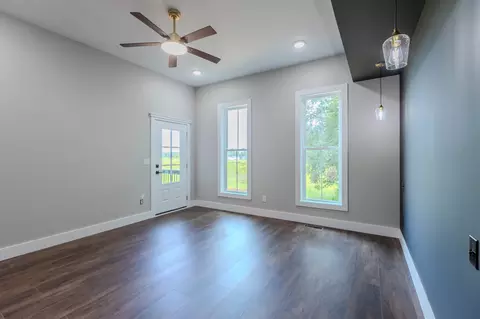 Living - 1236 Lowery Rd, Walling, TN 38587 photo 6 of 6
