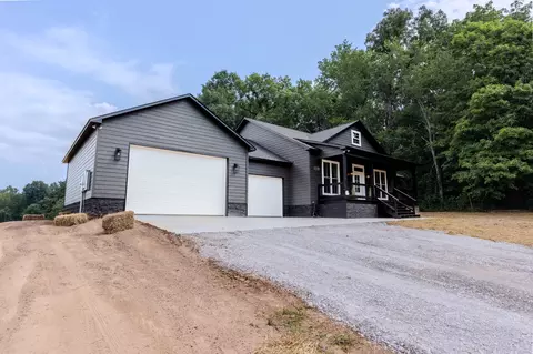 Exterior - 1236 Lowery Rd, Walling, TN 38587 photo 6 of 6