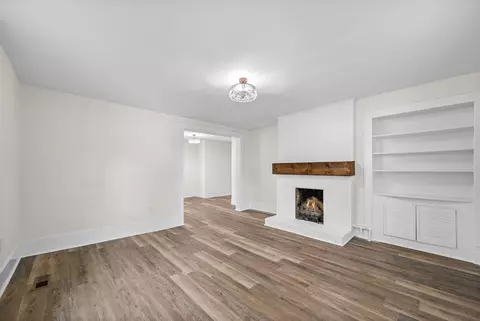 Living - 363 Third St, Guthrie, KY 42234 photo 2 of 4