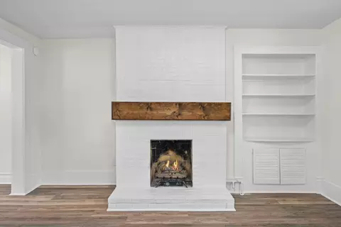 Living - 363 Third St, Guthrie, KY 42234 photo 4 of 4