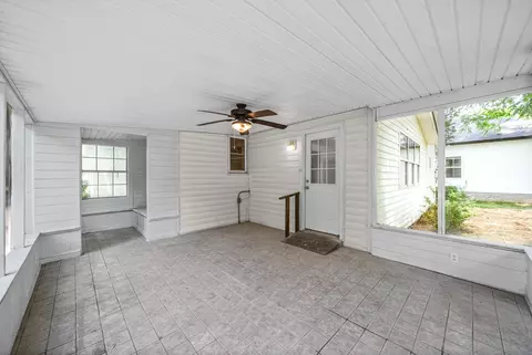 Exterior - 363 Third St, Guthrie, KY 42234 photo 4 of 12