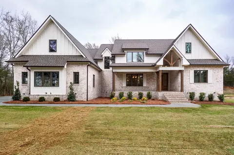 658 Burnett Rd # C, Mount Juliet, TN 37122