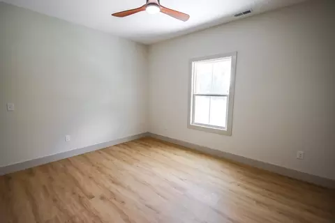 Bedroom - 1843 Three Island Rd, Walling, TN 38587 photo 3 of 3