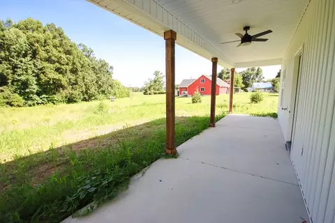 Exterior - 1843 Three Island Rd, Walling, TN 38587 photo 5 of 7