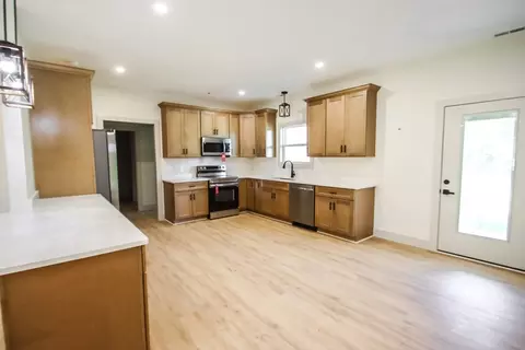 Kitchen - 1843 Three Island Rd, Walling, TN 38587 photo 1 of 2
