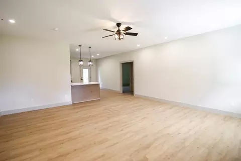 Living - 1843 Three Island Rd, Walling, TN 38587 photo 1 of 2