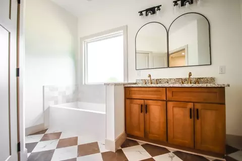 Bath - 1843 Three Island Rd, Walling, TN 38587 photo 1 of 3