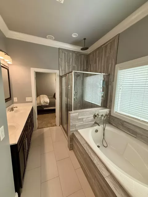 Bath - 5964 Cottingham Dr, Murfreesboro, TN 37128 photo 2 of 4