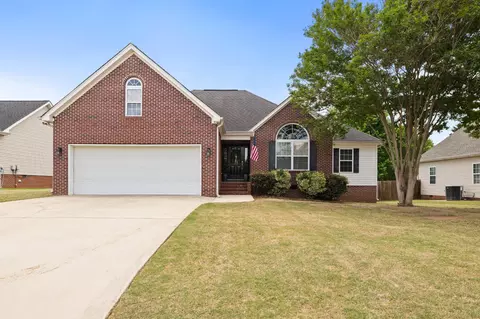 255 Kailors Cove Cir, Ringgold, GA 30736
