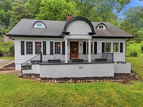 2100 Ridgewood Dr, Chattanooga, TN 37404