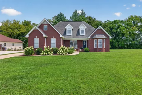 1005 Heathwood West Dr, Cookeville, TN 38506