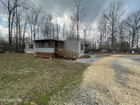 245 Short Bark Rd, Madisonville, TN 37354