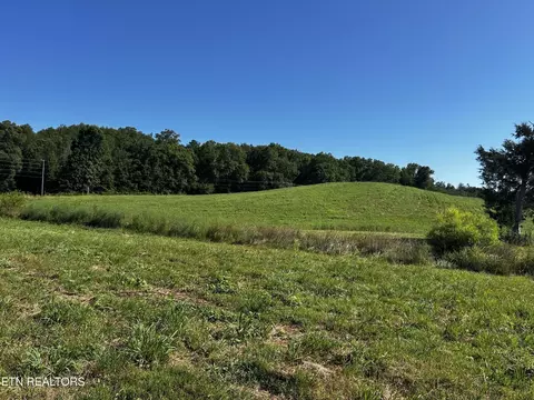 3 Reliance Rd, Tellico Plains, TN 37385
