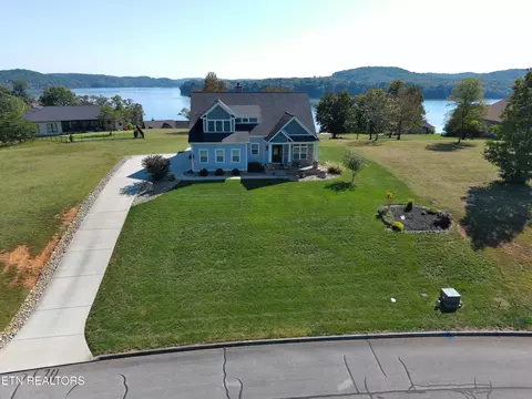 233 Serenity Dr, Harriman, TN 37748