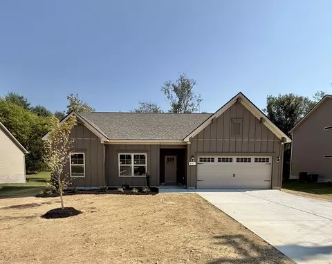 73 Country Cir, Manchester, TN 37355