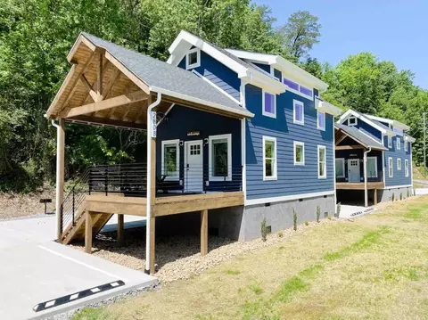 2808 Willa Vw, Pigeon Forge, TN 37863