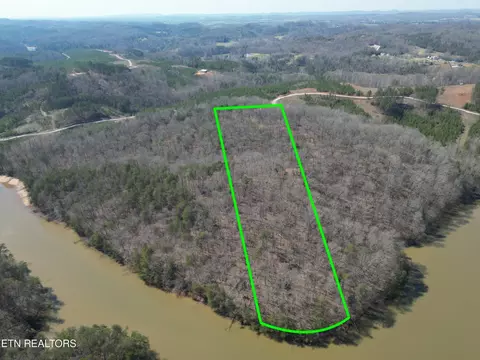 9 Winding Tr, Madisonville, TN 37354