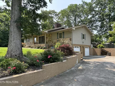 111 Tango Drive Dr, Madisonville, TN 37354