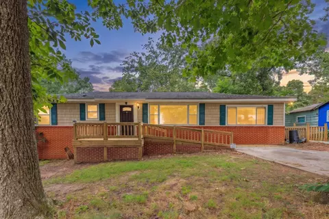 419 Fleetwood Dr, Rossville, GA 30741