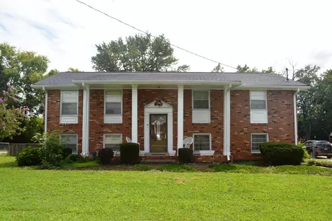 3133 Oak Ridge Dr, Nashville, TN 37207