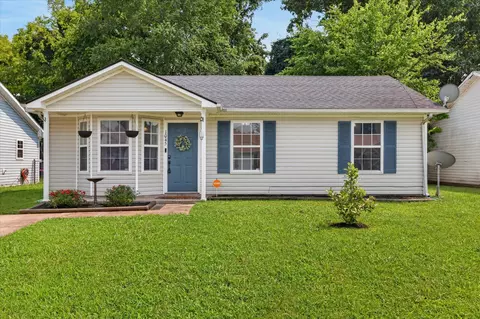 1045 Shadow Ridge Ave, Oak Grove, KY 42262