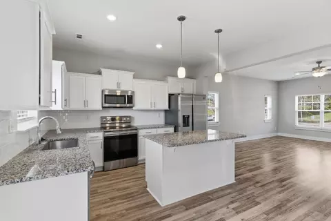 102 Dry Creek Commons Dr, Goodlettsville, TN 37072