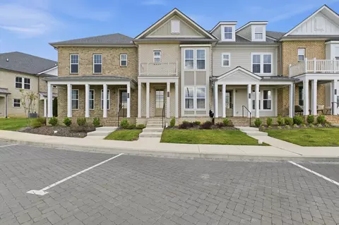 152 Nearwater Pl, Hendersonville, TN 37075