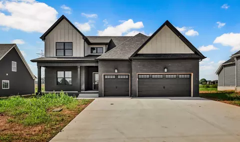 226 Low Plains Ln, Clarksville, TN 37043