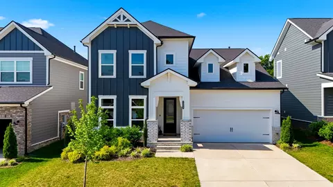 1089 Callaway Dr, Lebanon, TN 37087
