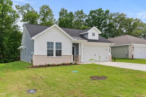 34 Aurora Cir, Fayetteville, TN 37334