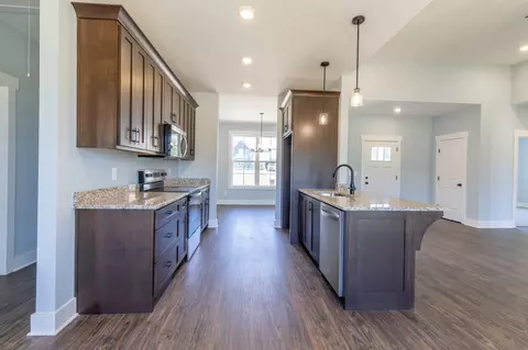Kitchen - 2060 Beverly Ct, Springfield, TN 37172 photo 1 of 2