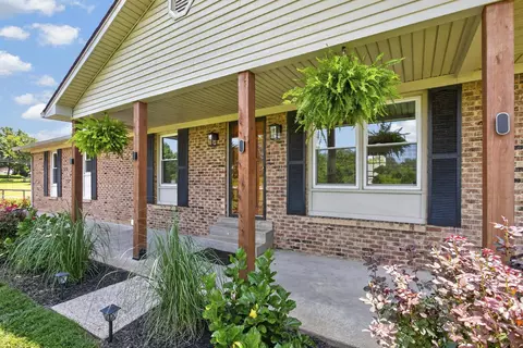 2152 Nashville Hwy N, Columbia, TN 38401