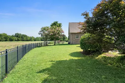 Exterior - 417 Eclipse Dr, Murfreesboro, TN 37129 photo 13 of 14