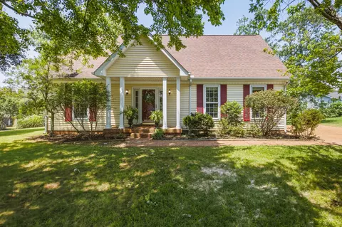 1201 Reelfoot Cir, Nashville, TN 37214