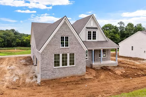 576 Baker Rd, Columbia, TN 38401