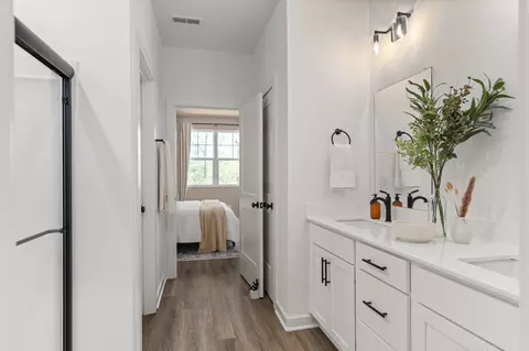 Entry Way - 222 Reece Rd, Baxter, TN 38544 photo 2 of 4