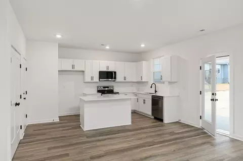 Kitchen - 217 Reece Rd, Baxter, TN 38544 photo 6 of 6