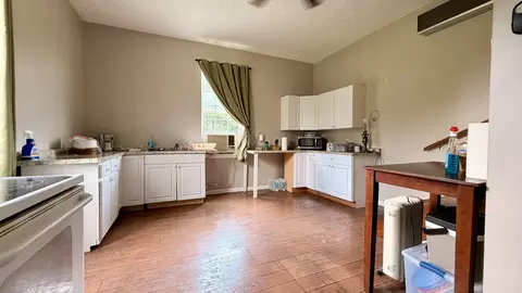 Kitchen - 309 Charley Davis Rd, Goodspring, TN 38460 photo 2 of 2