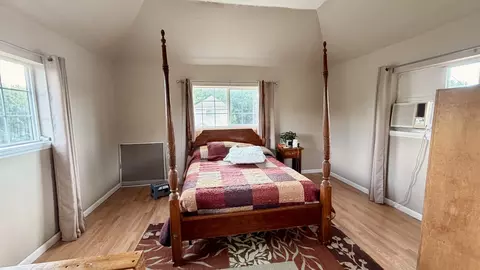 Bedroom - 309 Charley Davis Rd, Goodspring, TN 38460 photo 2 of 7