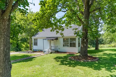 322 W Berkley Cir, Lewisburg, TN 37091