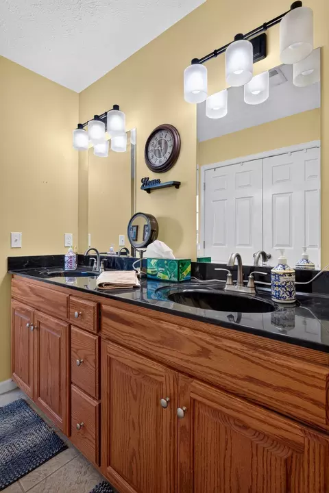 Bath - 130 Bell Rd, Morrison, TN 37357 photo 4 of 4