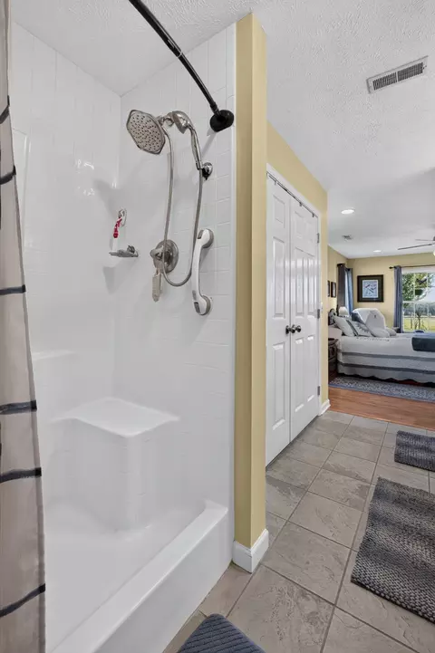 Bath - 130 Bell Rd, Morrison, TN 37357 photo 3 of 4
